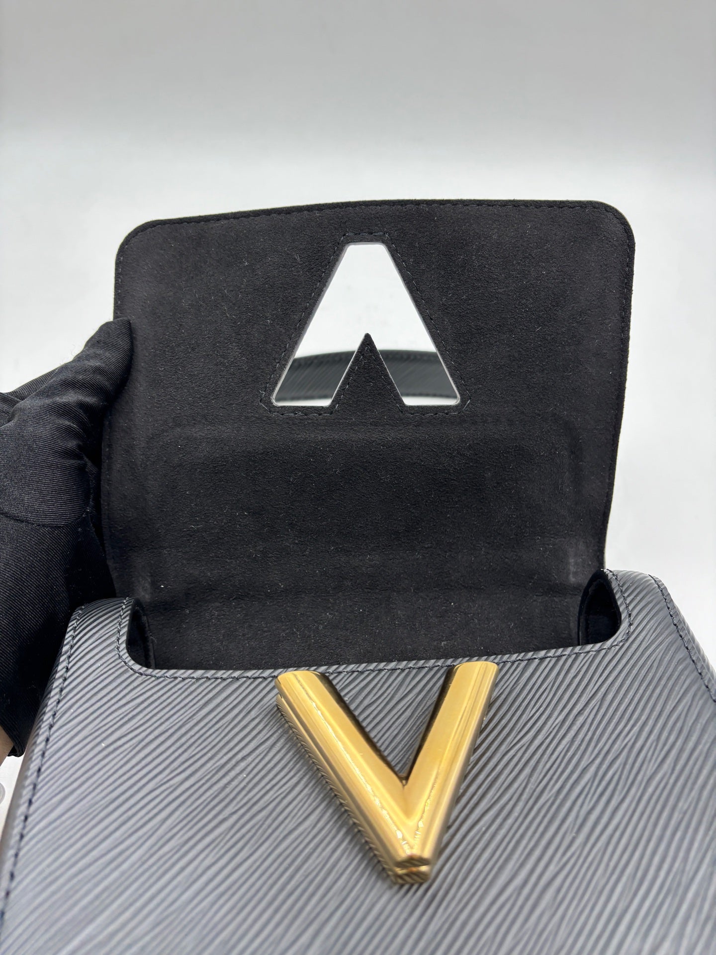 Louis Vuitton - Twist Small Chain Bag - Epi leather - Black - (small)