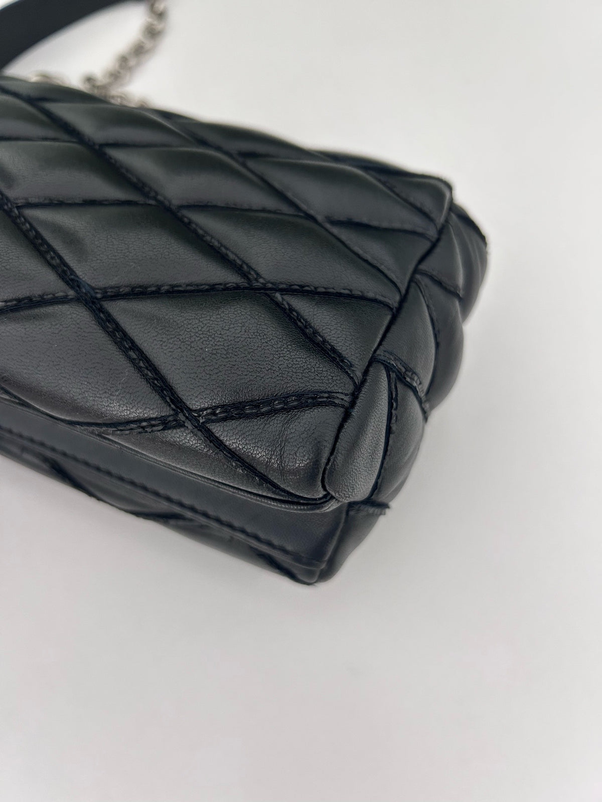 Louis Vuitton - Twist Small - Leather - Black - (small)