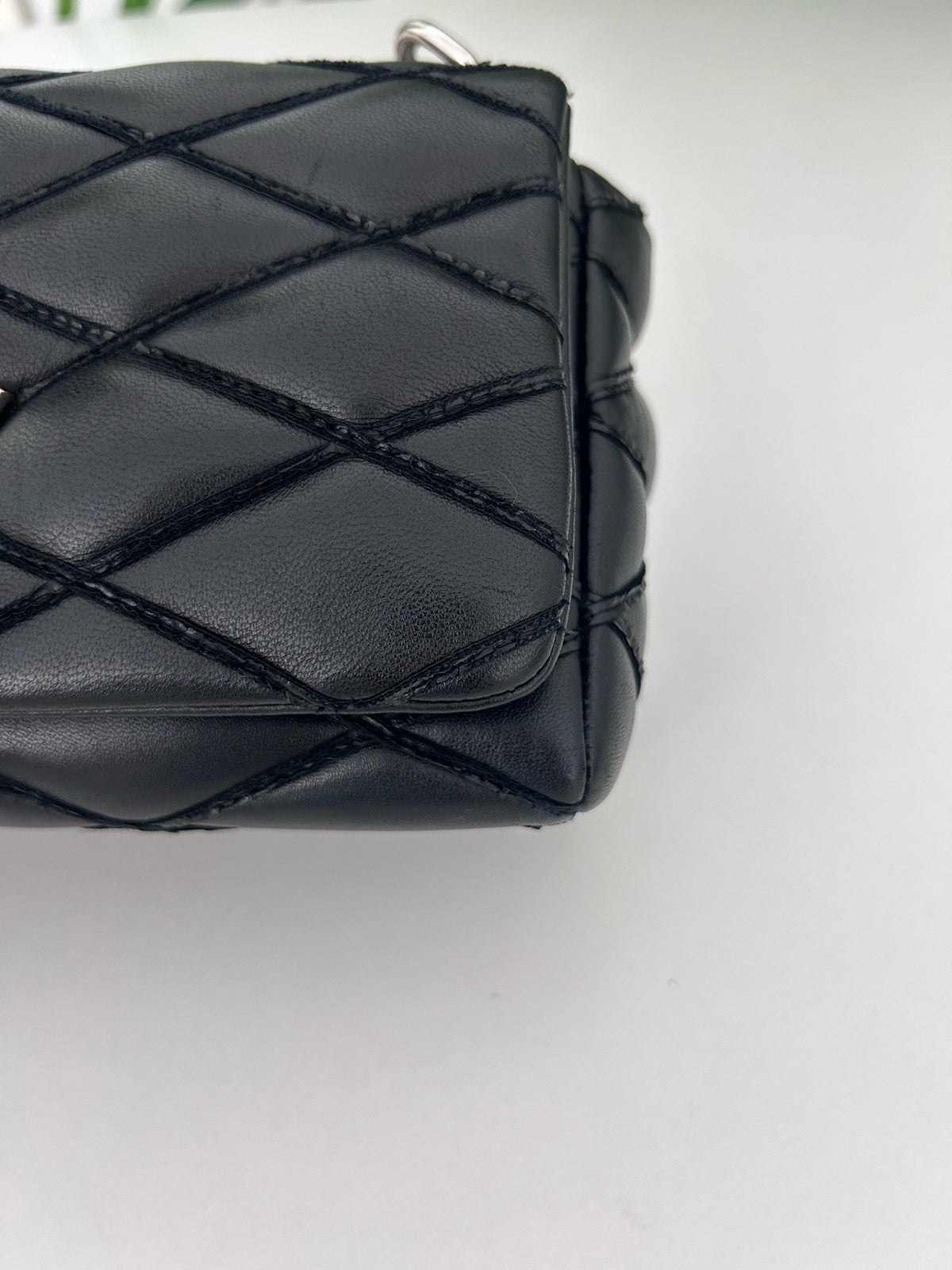 Louis Vuitton - Twist Small - Leather - Black - (small)