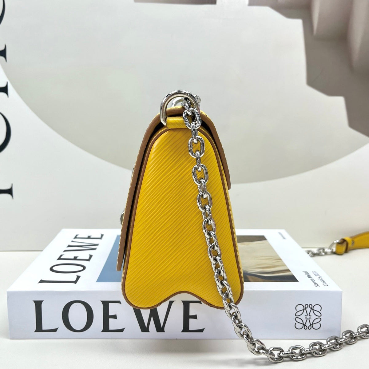 Louis Vuitton - Twist Small - Leather - Yellow - (small)