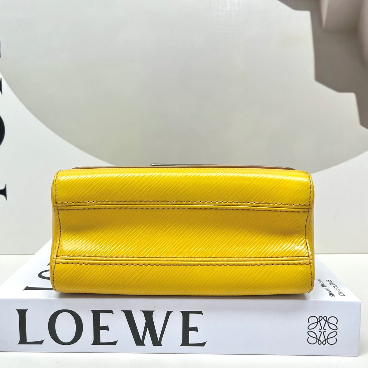 Louis Vuitton - Twist Small - Leather - Yellow - (small)