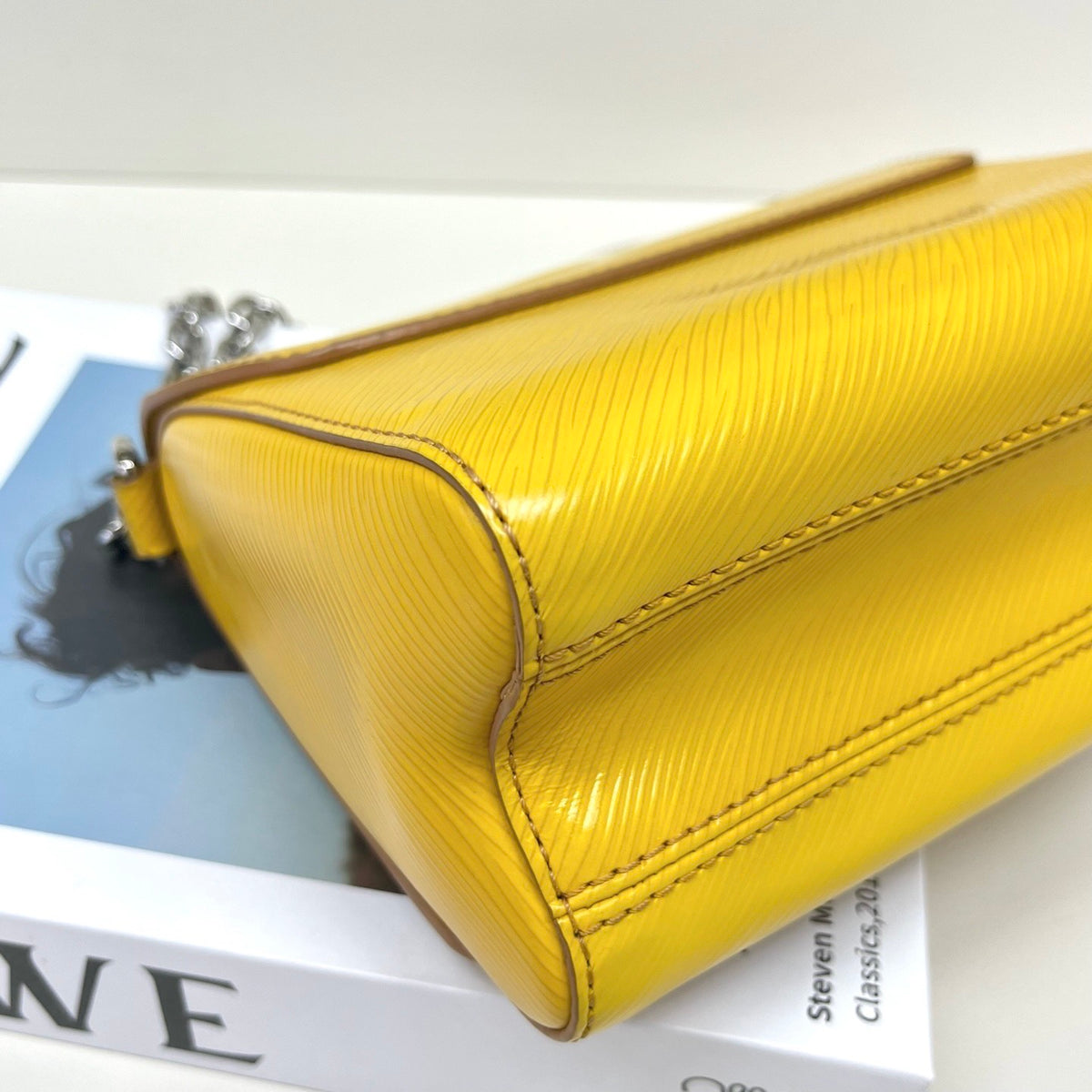 Louis Vuitton - Twist Small - Leather - Yellow - (small)