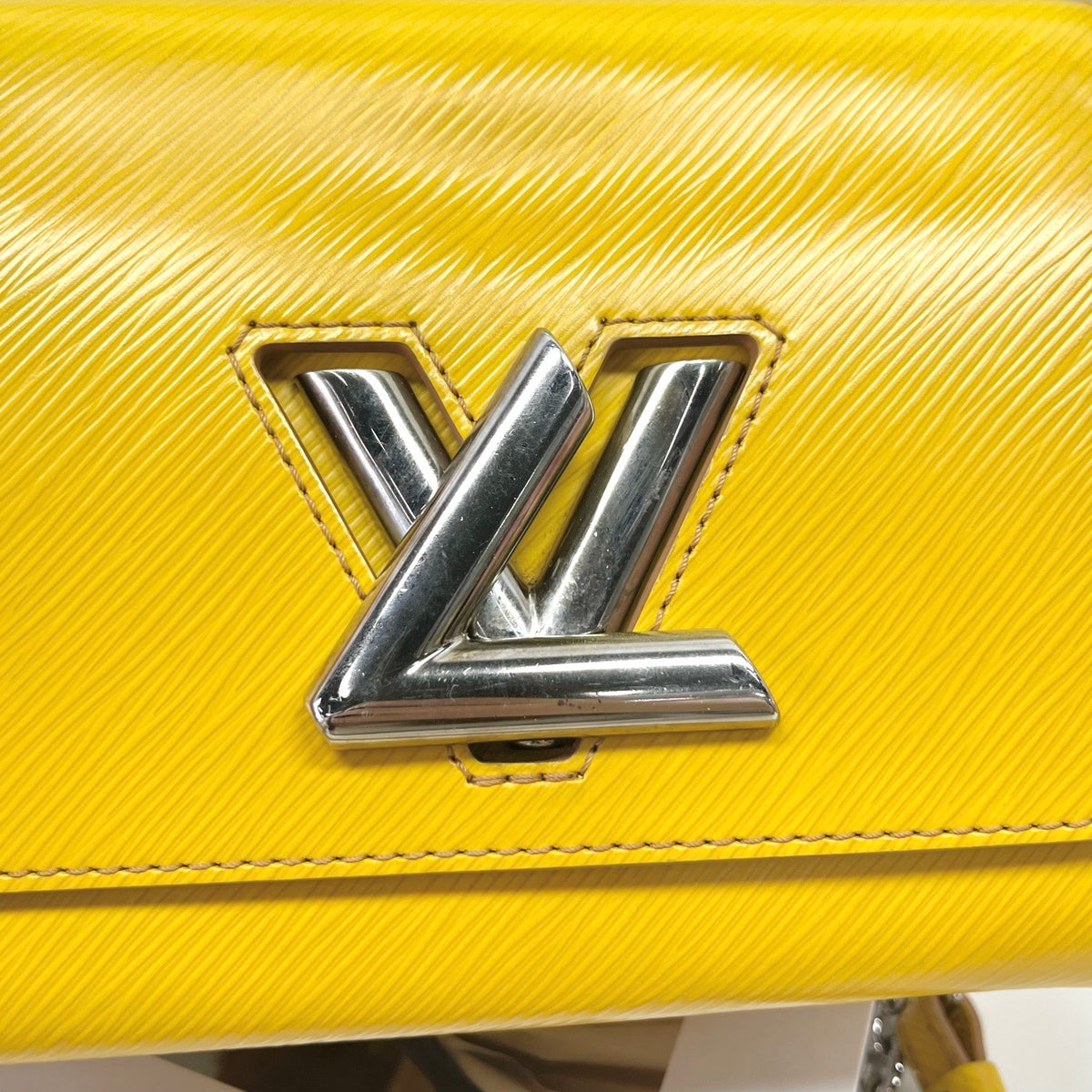 Louis Vuitton - Twist Small - Leather - Yellow - (small)