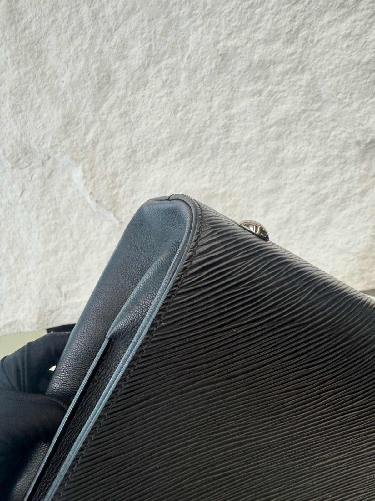 Louis Vuitton - Twist Tote - Leather - Black - (medium)
