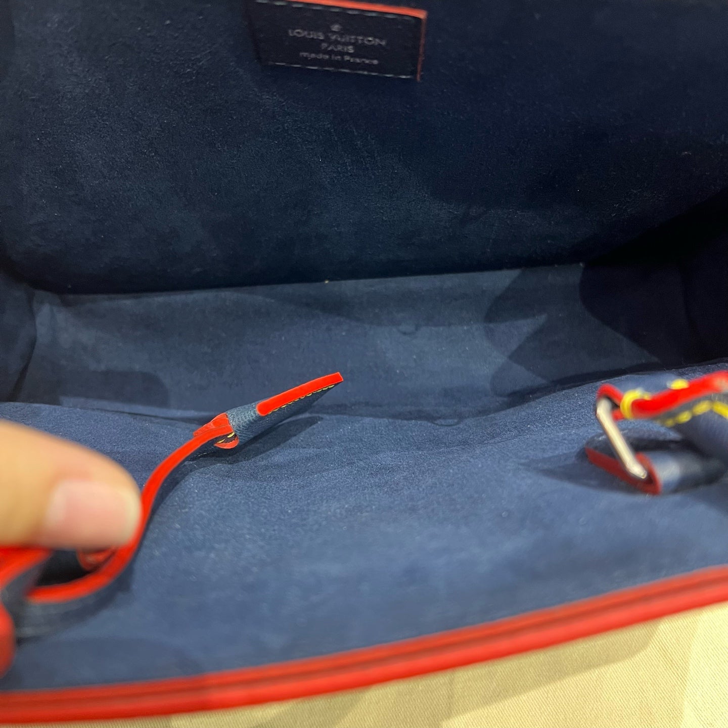 Louis Vuitton - Twist Tote - Leather - Blue - (medium)