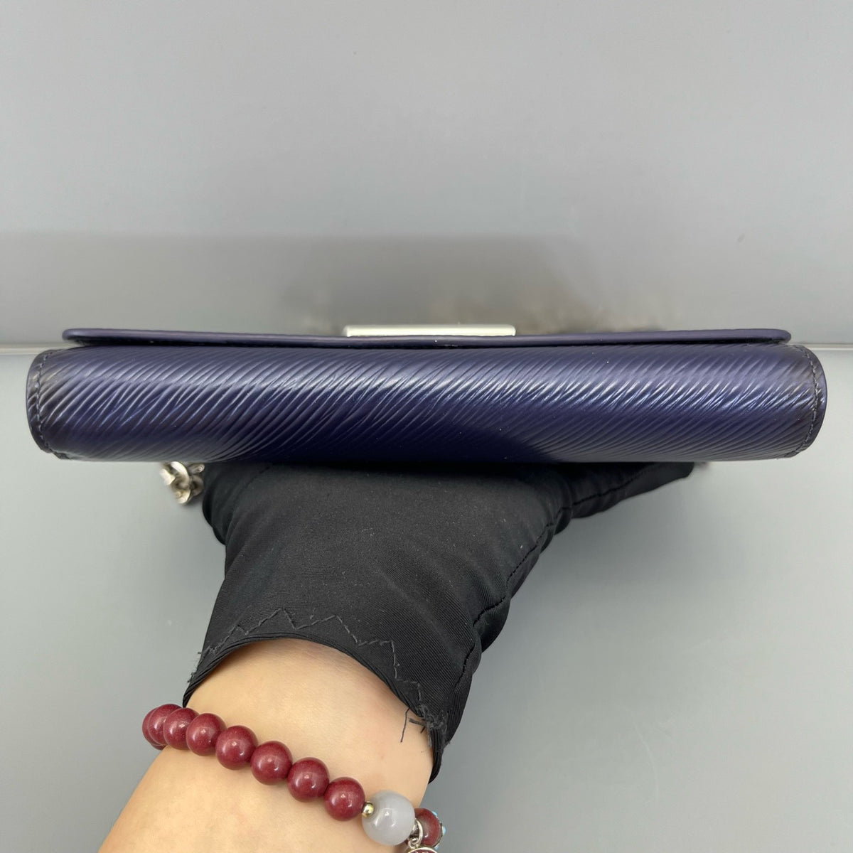 Louis Vuitton - Twist WOC Flame Sequins - Leather - Navy - (mini)