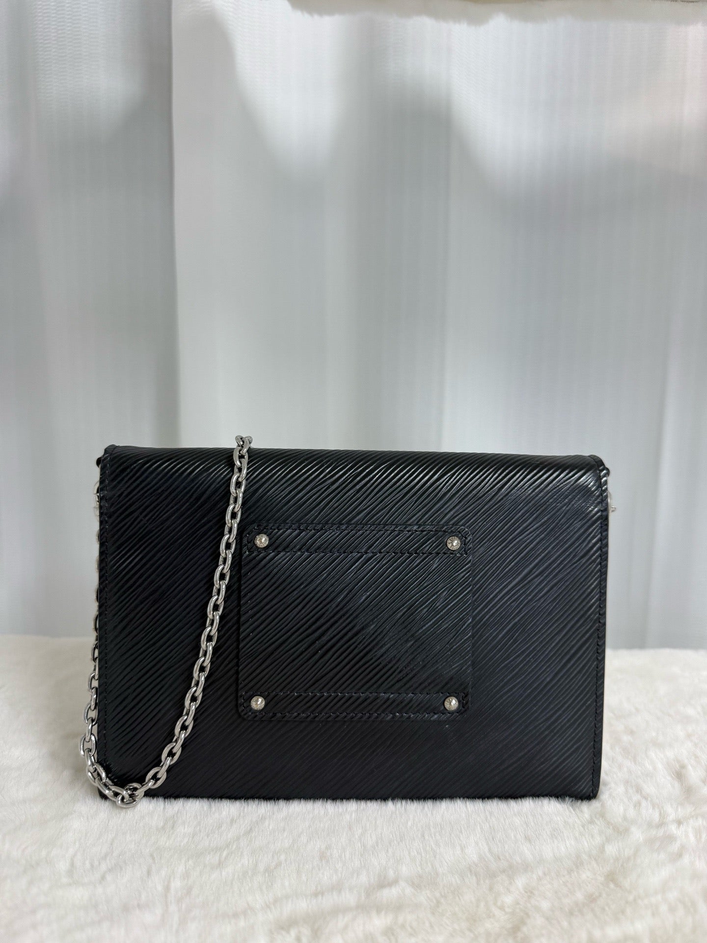 Louis Vuitton - Twist WOC - Leather - Black - (mini)