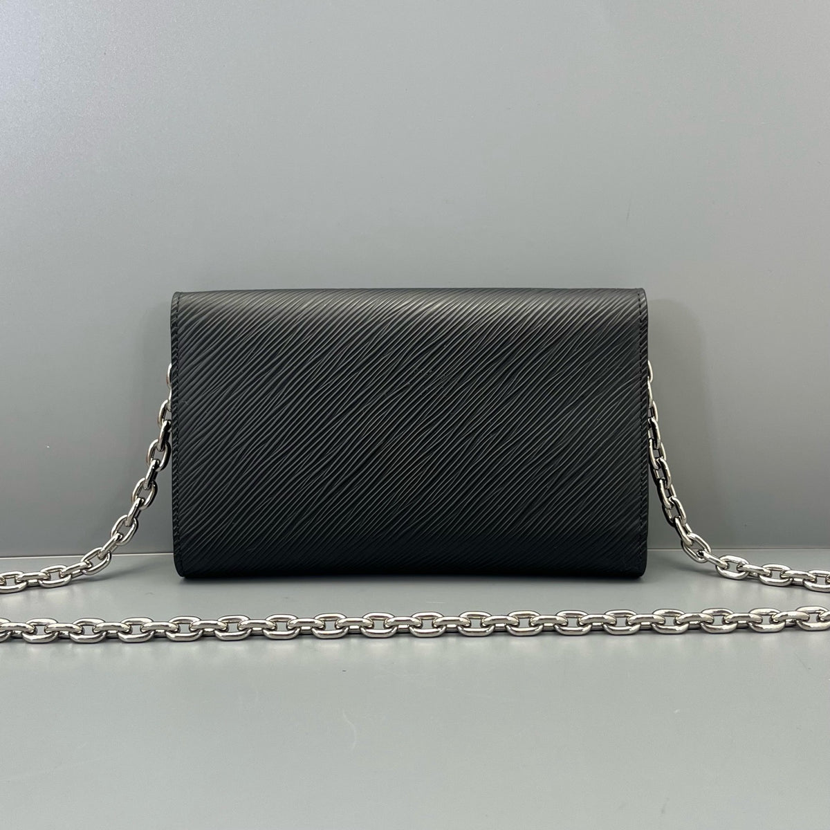 Louis Vuitton - Twist WOC - Leather - Black - (mini)