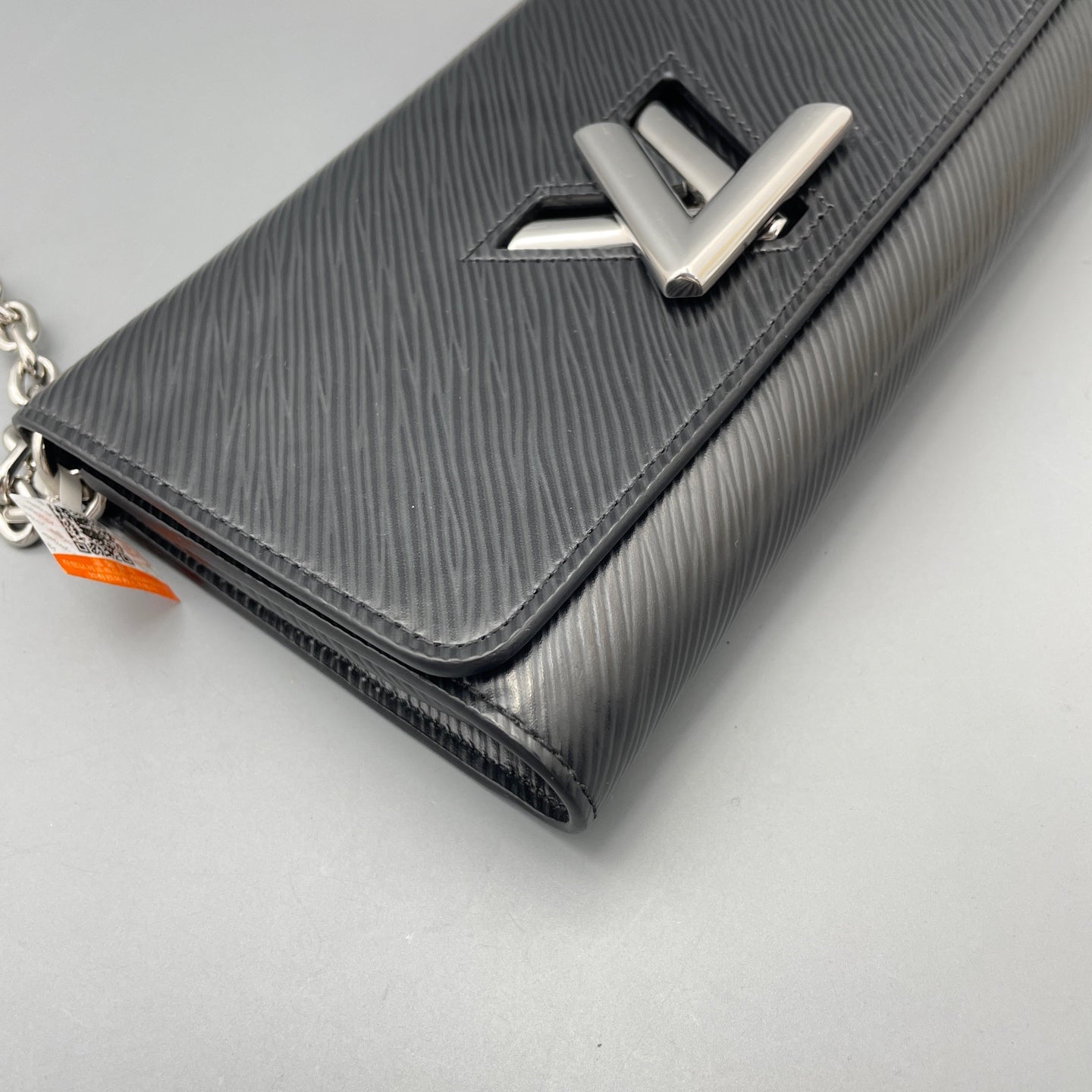 Louis Vuitton - Twist WOC - Leather - Black - (mini)