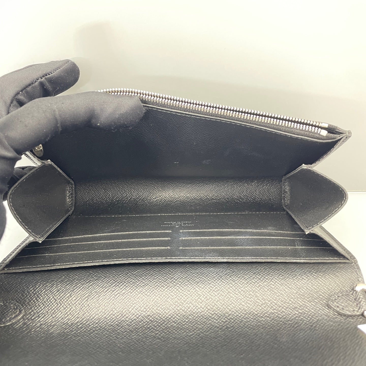 Louis Vuitton - Twist WOC - Leather - Black - (mini)