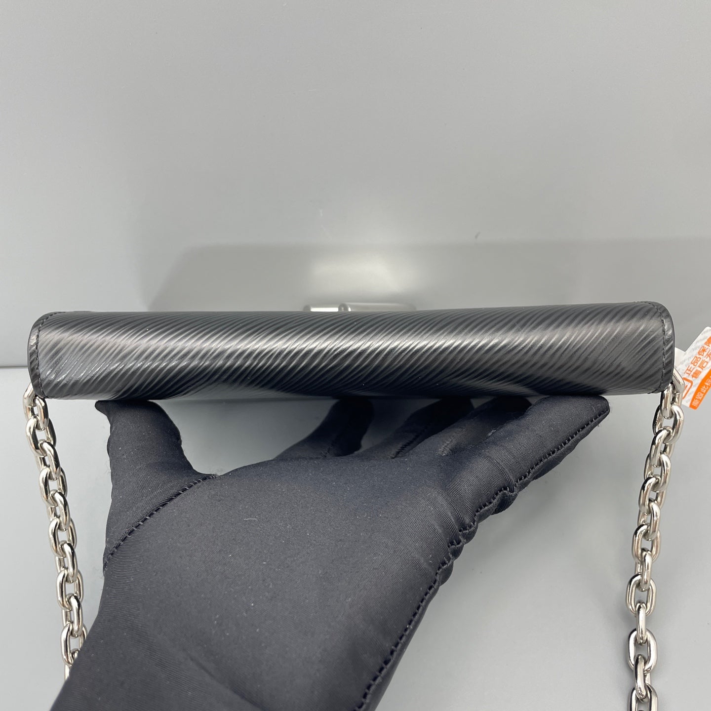 Louis Vuitton - Twist WOC - Leather - Black - (mini)
