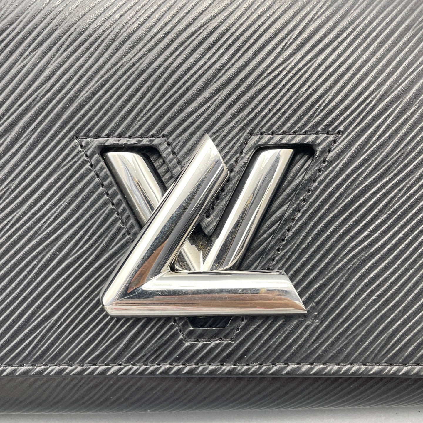 Louis Vuitton - Twist WOC - Leather - Black - (mini)