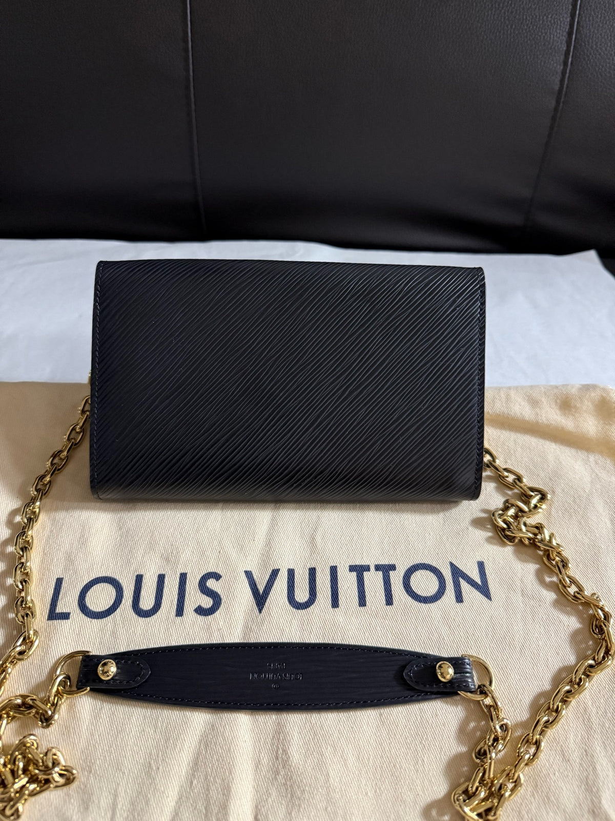 Louis Vuitton - Twist WOC - Leather - Black - (Small)