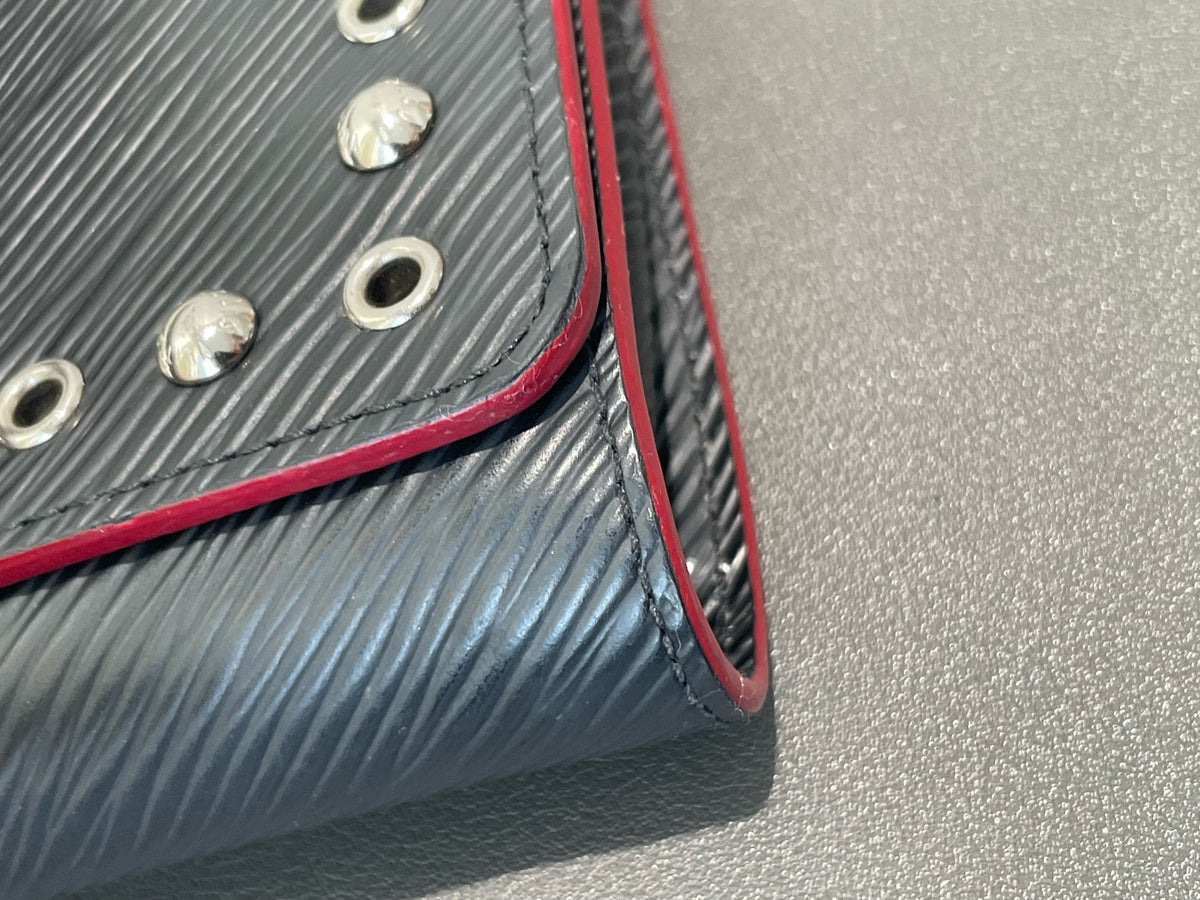 Louis Vuitton - Twist WOC - Leather - Black - (Small)