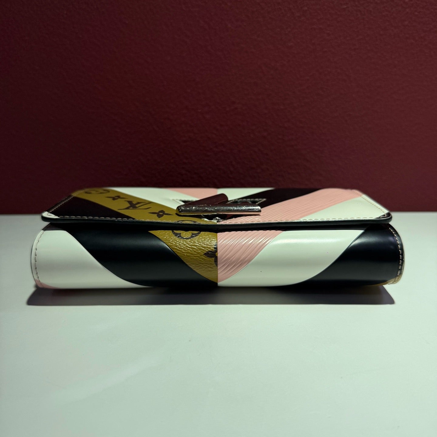 Louis Vuitton - Twist WOC - Leather - Multicolour - (mini)