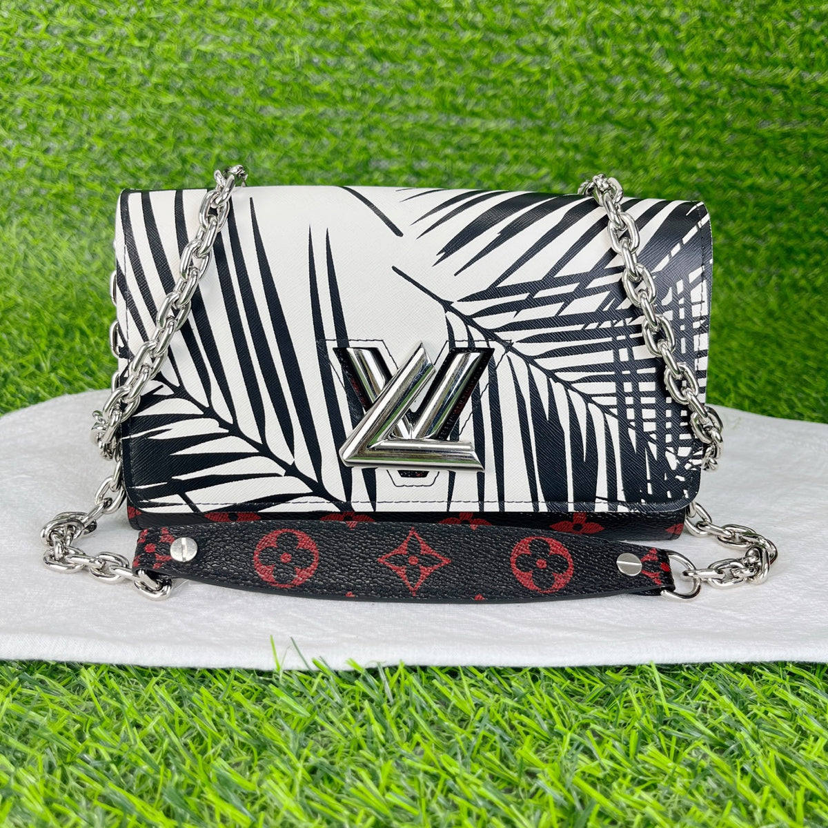 Louis Vuitton - Twist WOC - Leather - Multicolour - (small)