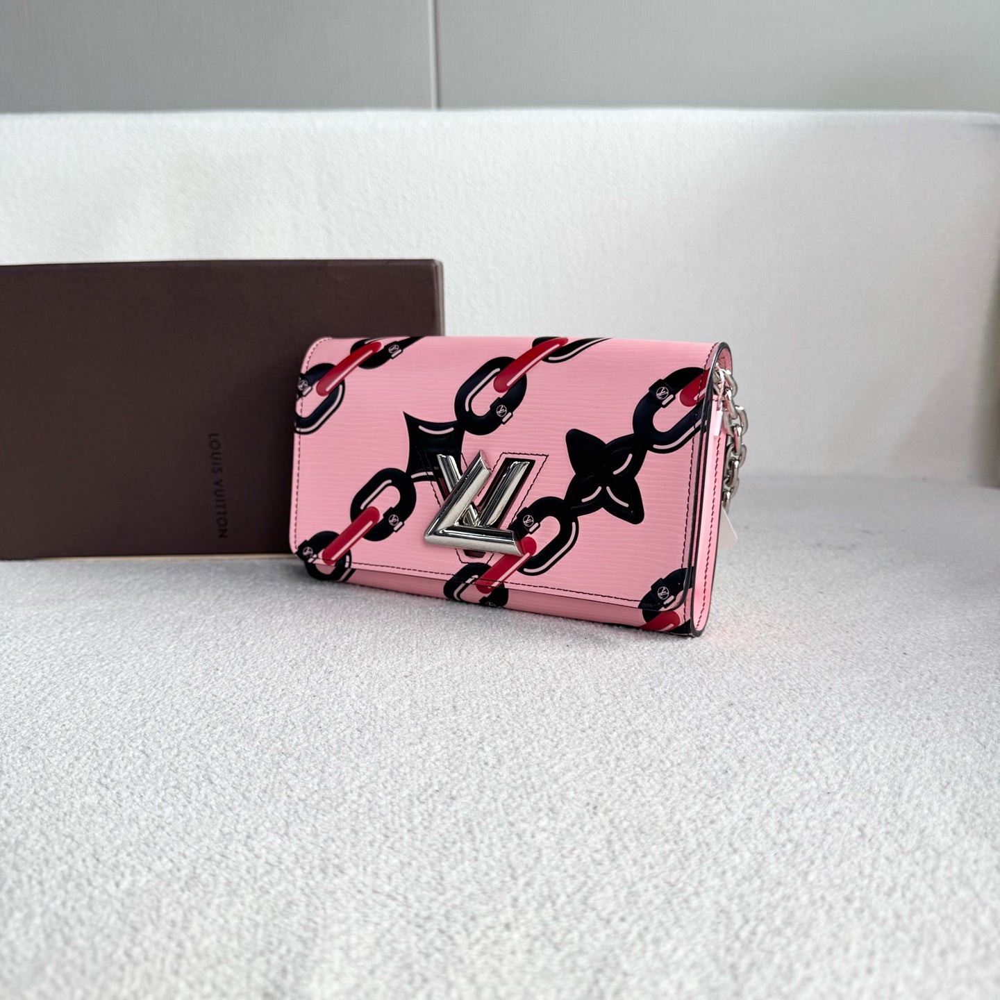 Louis Vuitton - Twist WOC - Leather - Pink - (mini)