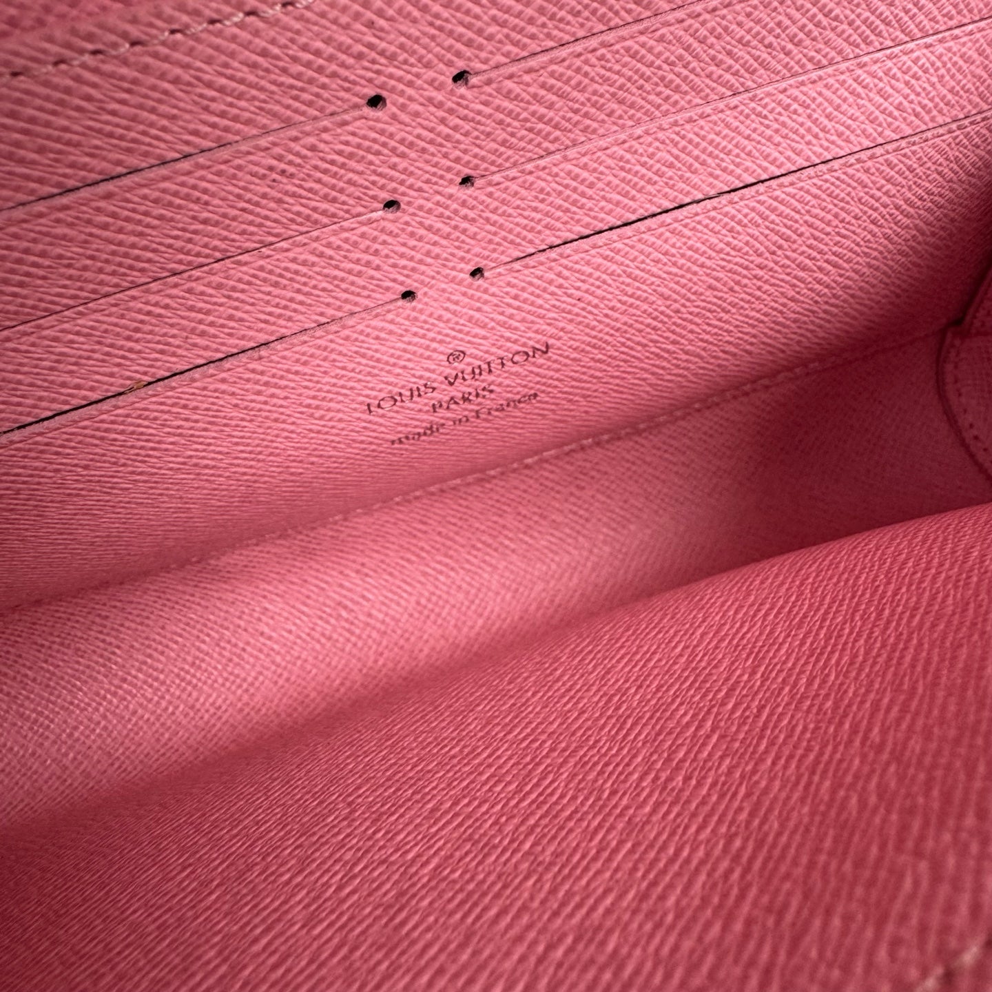 Louis Vuitton - Twist WOC - Leather - Pink - (mini)