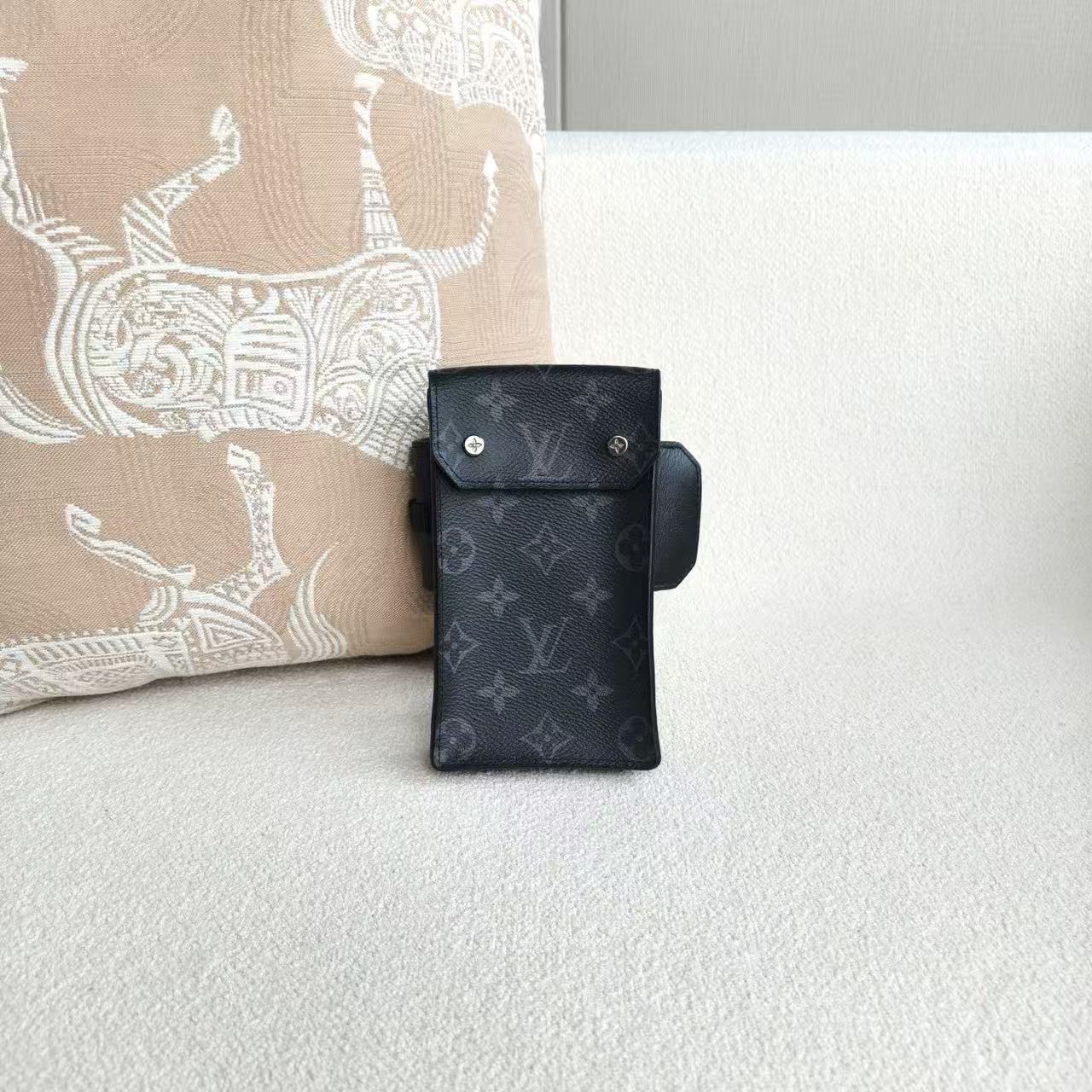 Louis Vuitton - Utility Pouch - Monogram Eclipse coated canvas with leather trim - Black - (mini)