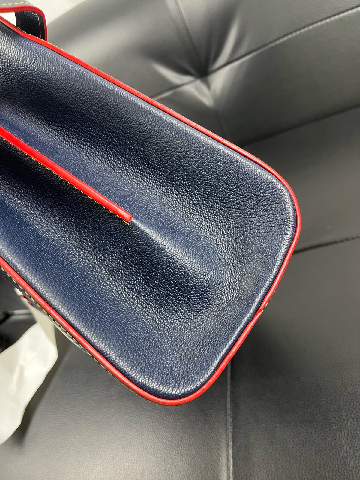 Louis Vuitton - V Tote - Leather - Blue - (medium)