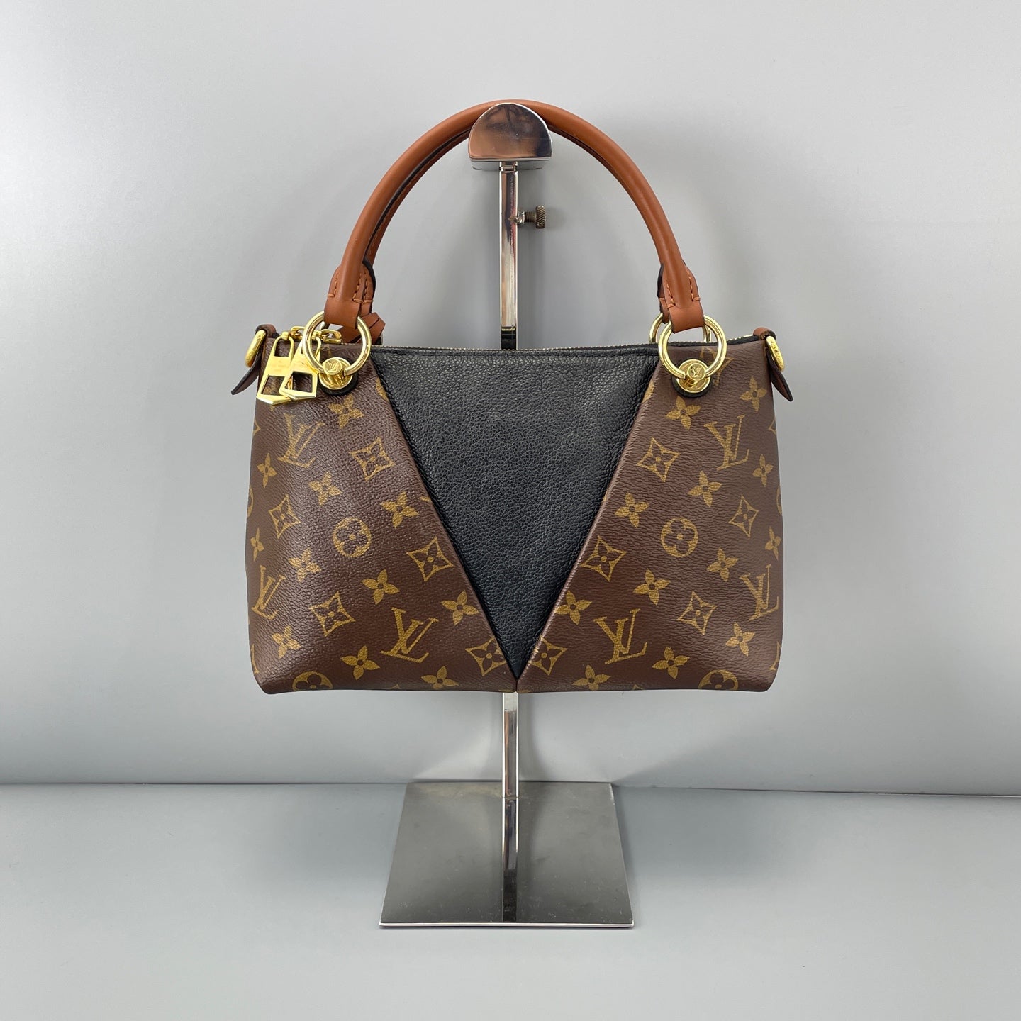 Louis Vuitton - V Tote - Leather - Multicolour - (medium)
