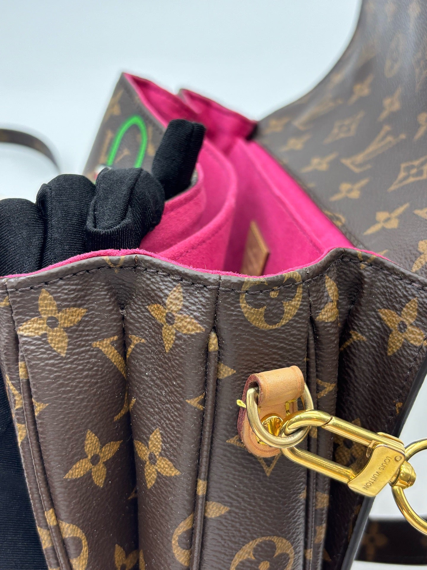 Louis Vuitton - Valentine's Day Limited Edition Messenger Bag - Cloth - Brown - (medium)