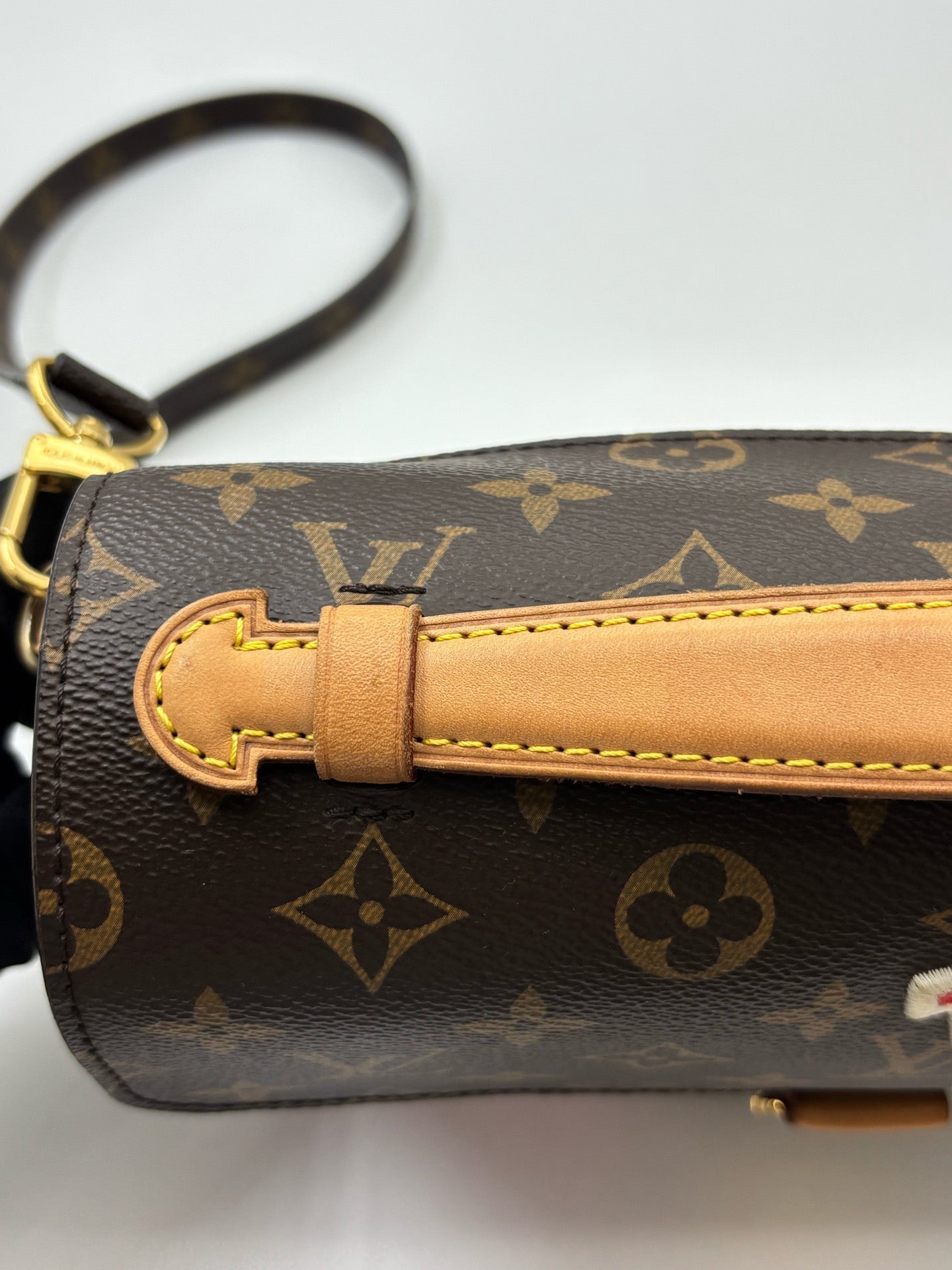 Louis Vuitton - Valentine's Day Limited Edition Messenger Bag - Cloth - Brown - (medium)