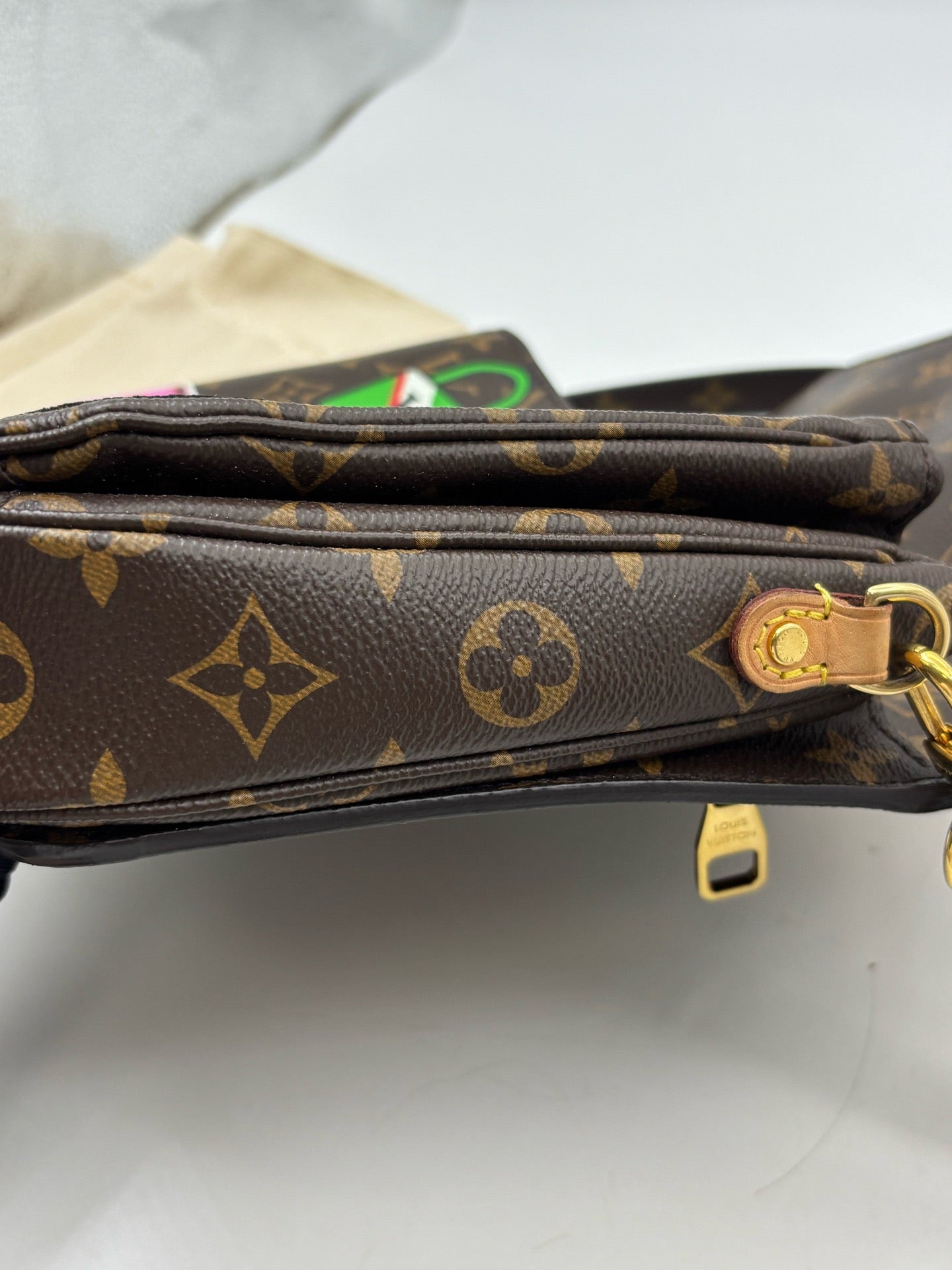 Louis Vuitton - Valentine's Day Limited Edition Messenger Bag - Cloth - Brown - (medium)
