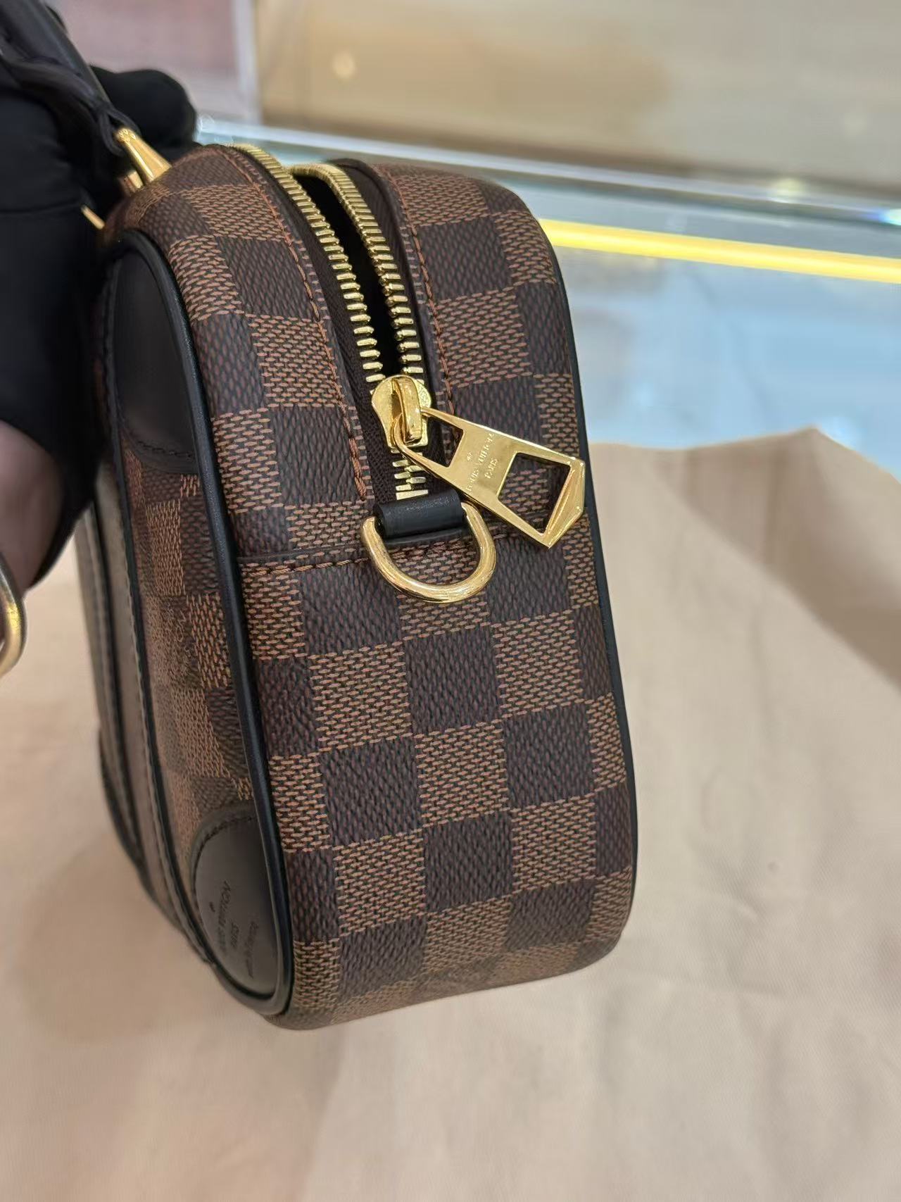 Louis Vuitton - Valisette Souple BB - Damier Ebene coated canvas with black leather trim - Brown - (mini)