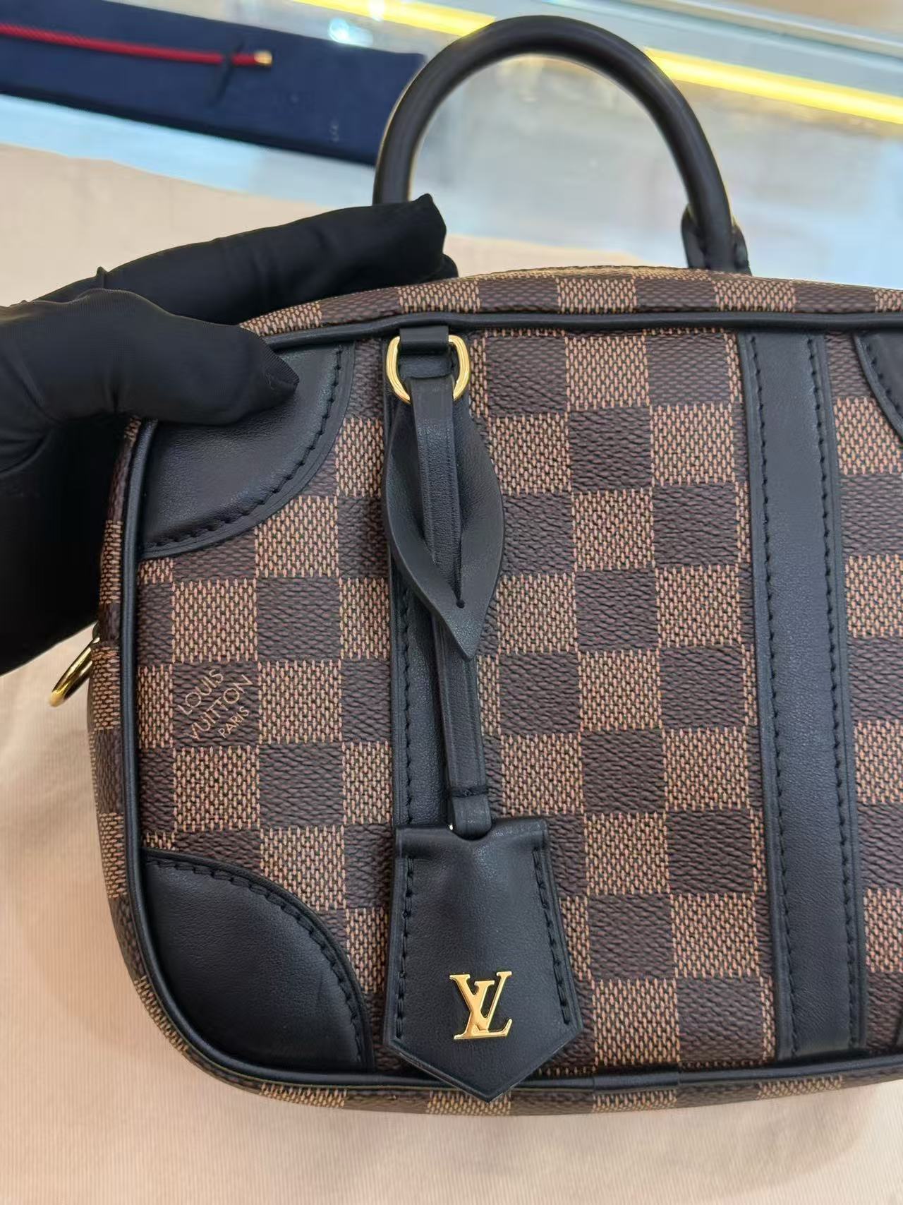 Louis Vuitton - Valisette Souple BB - Damier Ebene coated canvas with black leather trim - Brown - (mini)