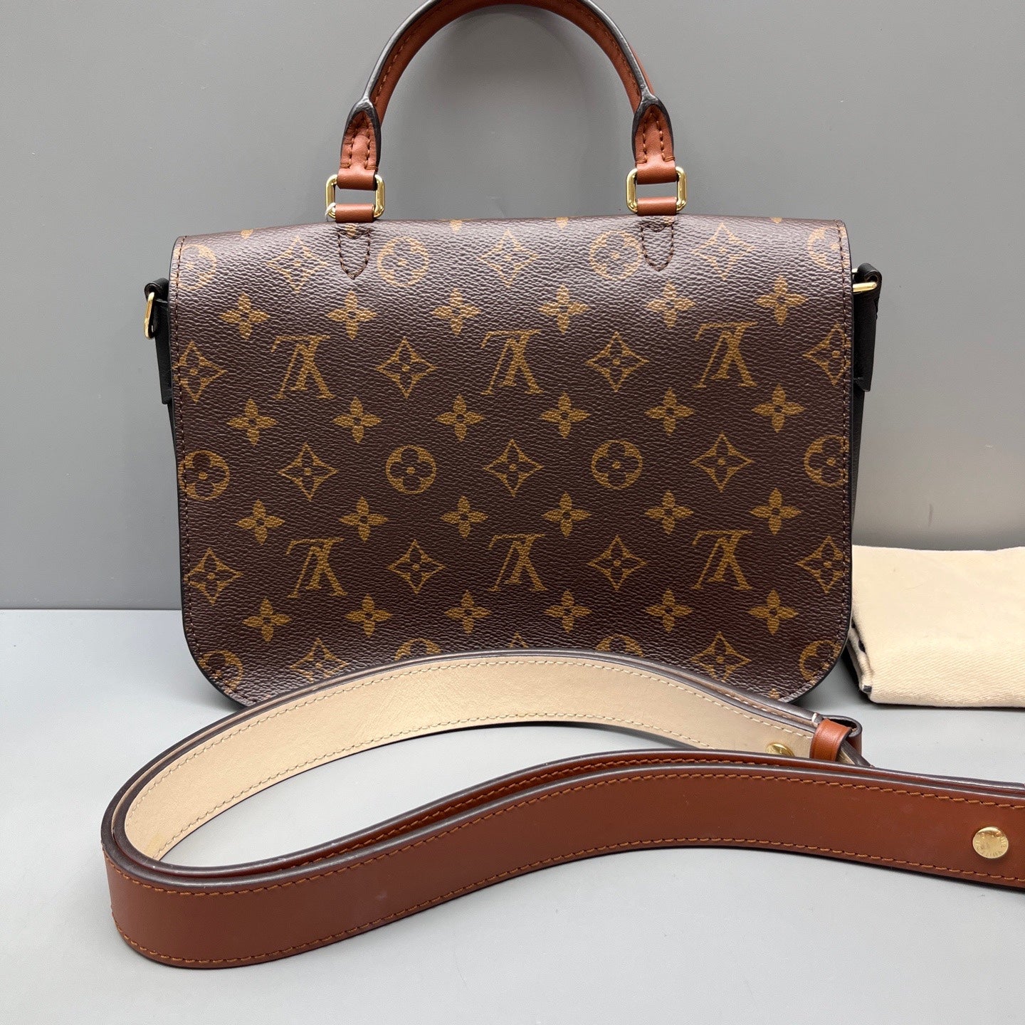Louis Vuitton - Vaugirard - Leather - Brown - (medium)