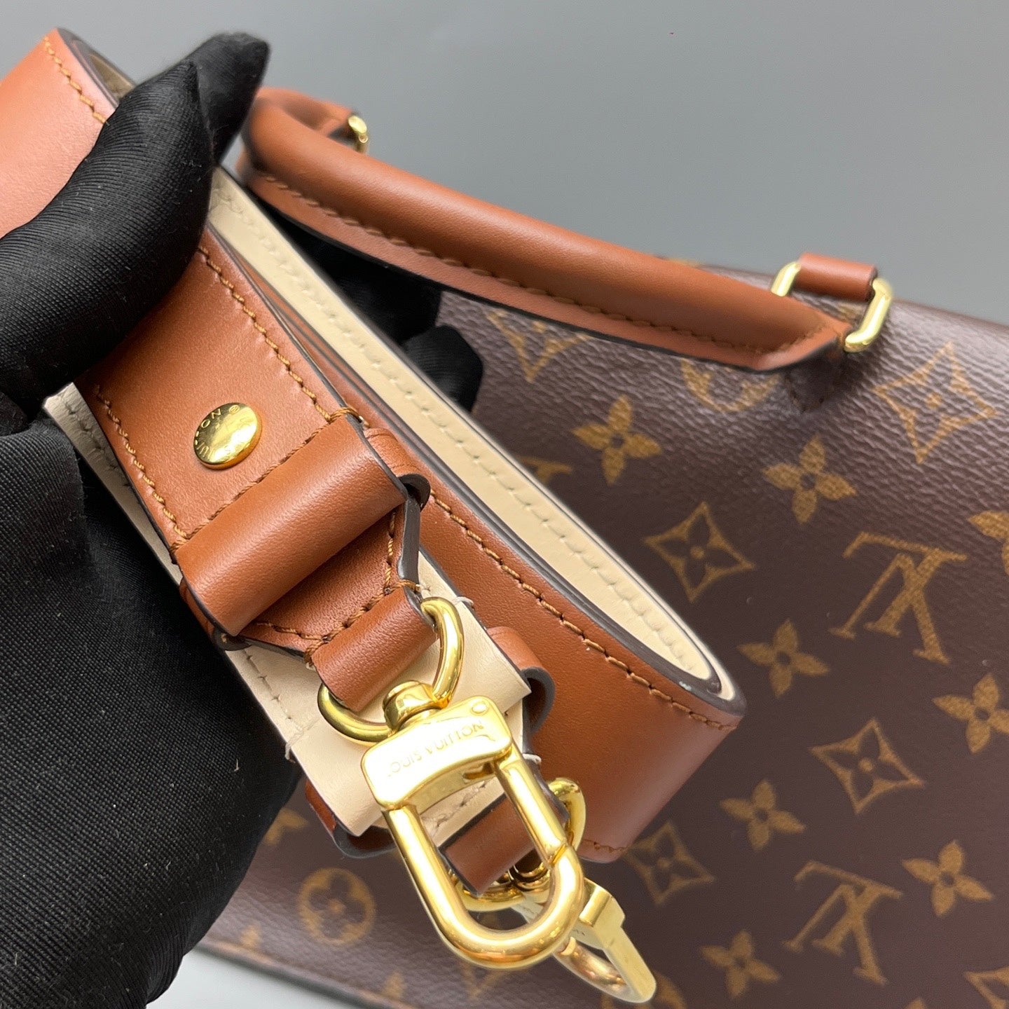Louis Vuitton - Vaugirard - Leather - Brown - (medium)