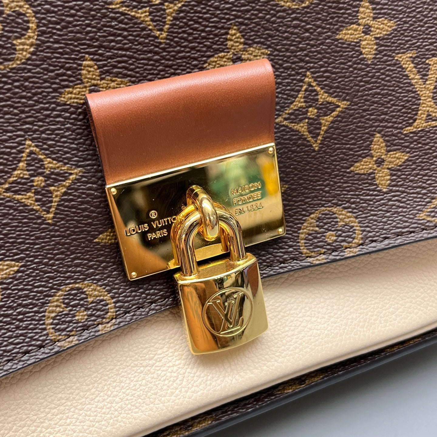 Louis Vuitton - Vaugirard - Leather - Multicolour - (medium)