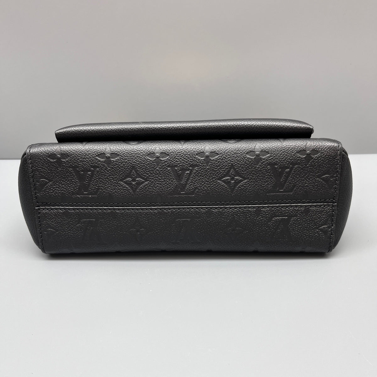 Louis Vuitton - Vavin - Leather - Black - (medium)