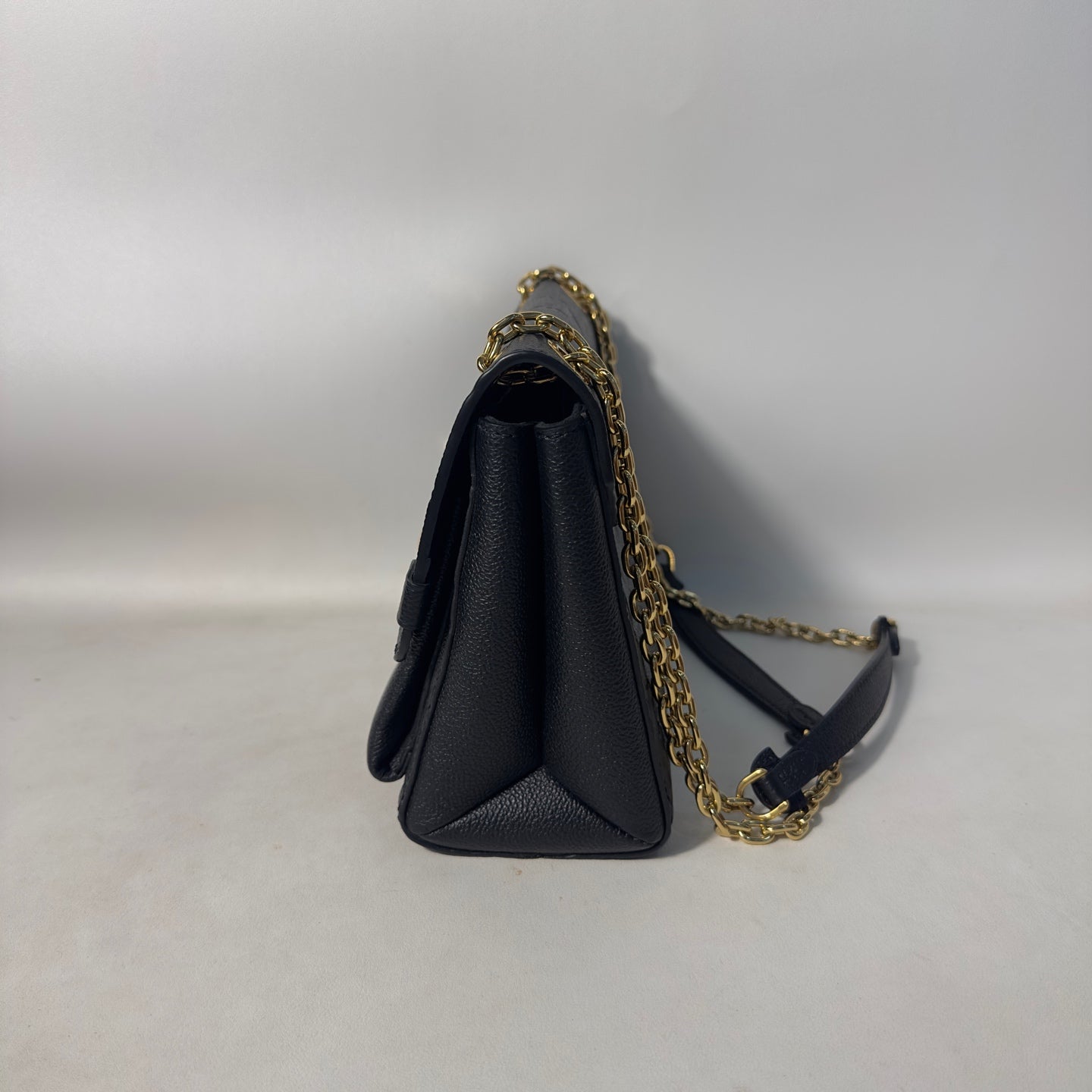 Louis Vuitton - Vavin - Leather - Black - (medium)