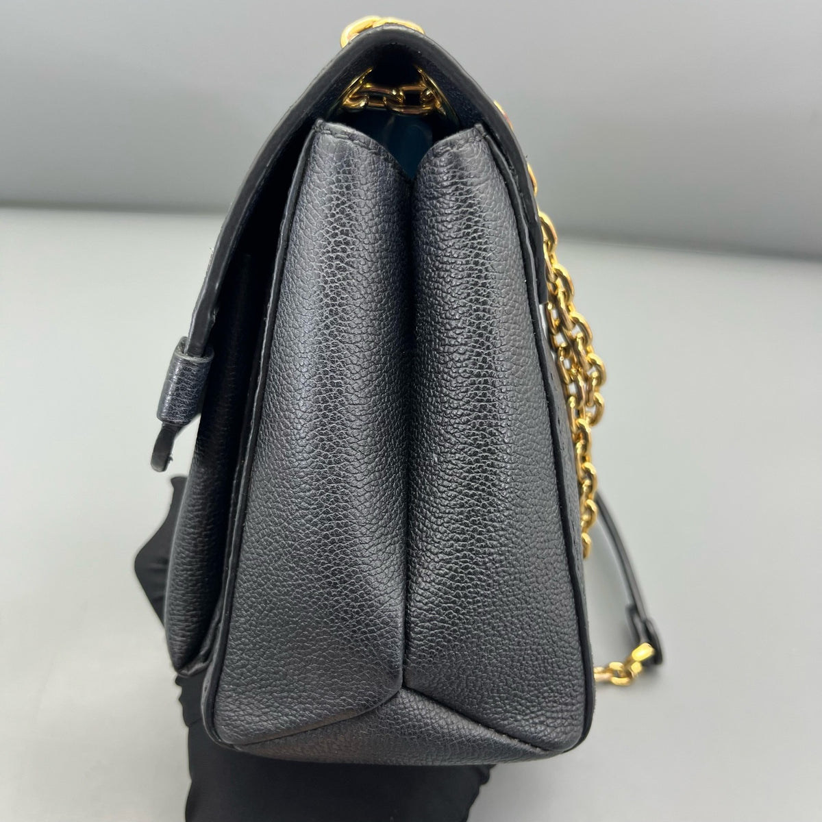 Louis Vuitton - Vavin - Leather - Black - (medium)