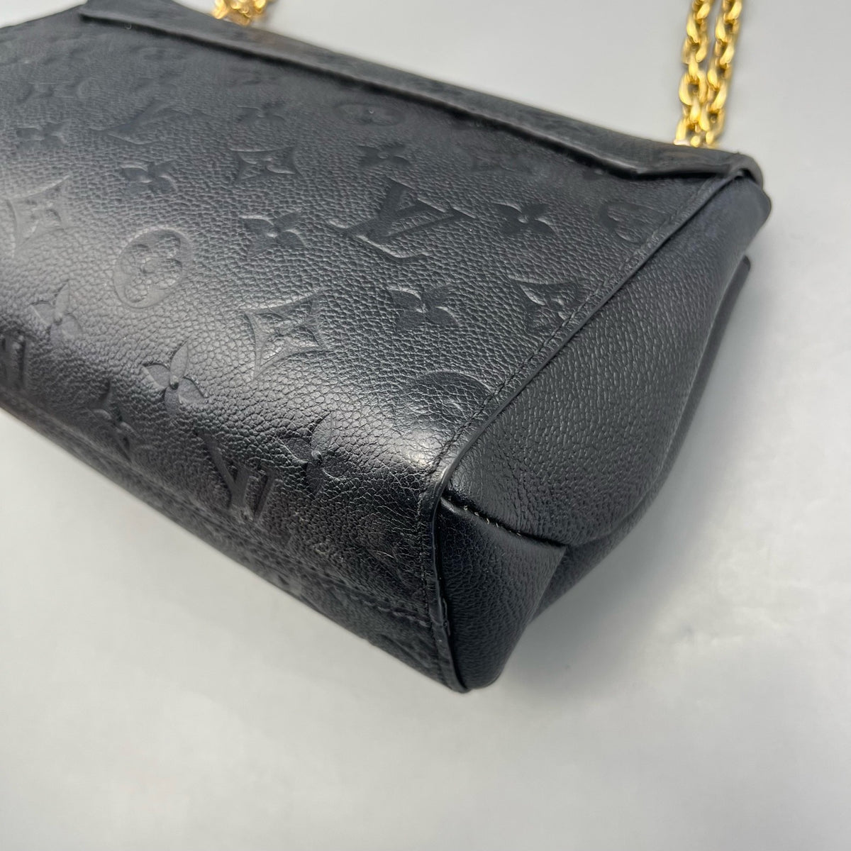 Louis Vuitton - Vavin - Leather - Black - (medium)