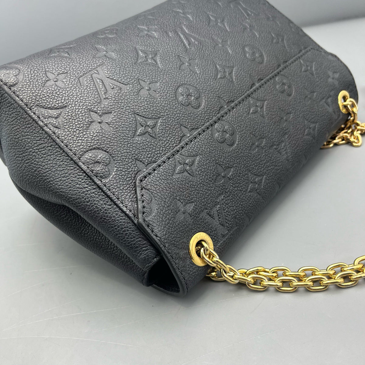 Louis Vuitton - Vavin - Leather - Black - (medium)