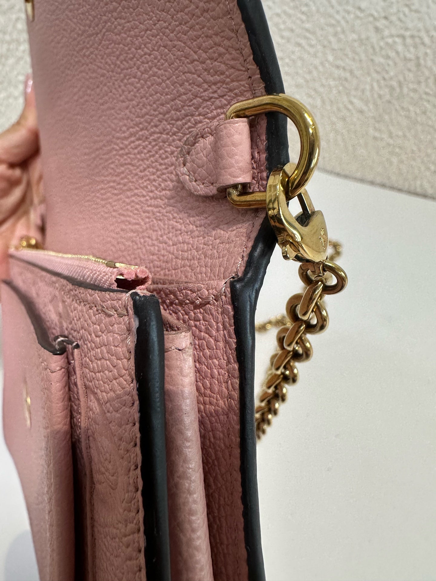 Louis Vuitton - Vavin - Leather - Pink - (mini)