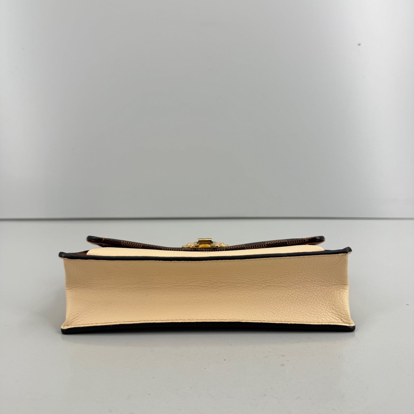 Louis Vuitton - Vavin WOC - Leather - Beige - (mini)