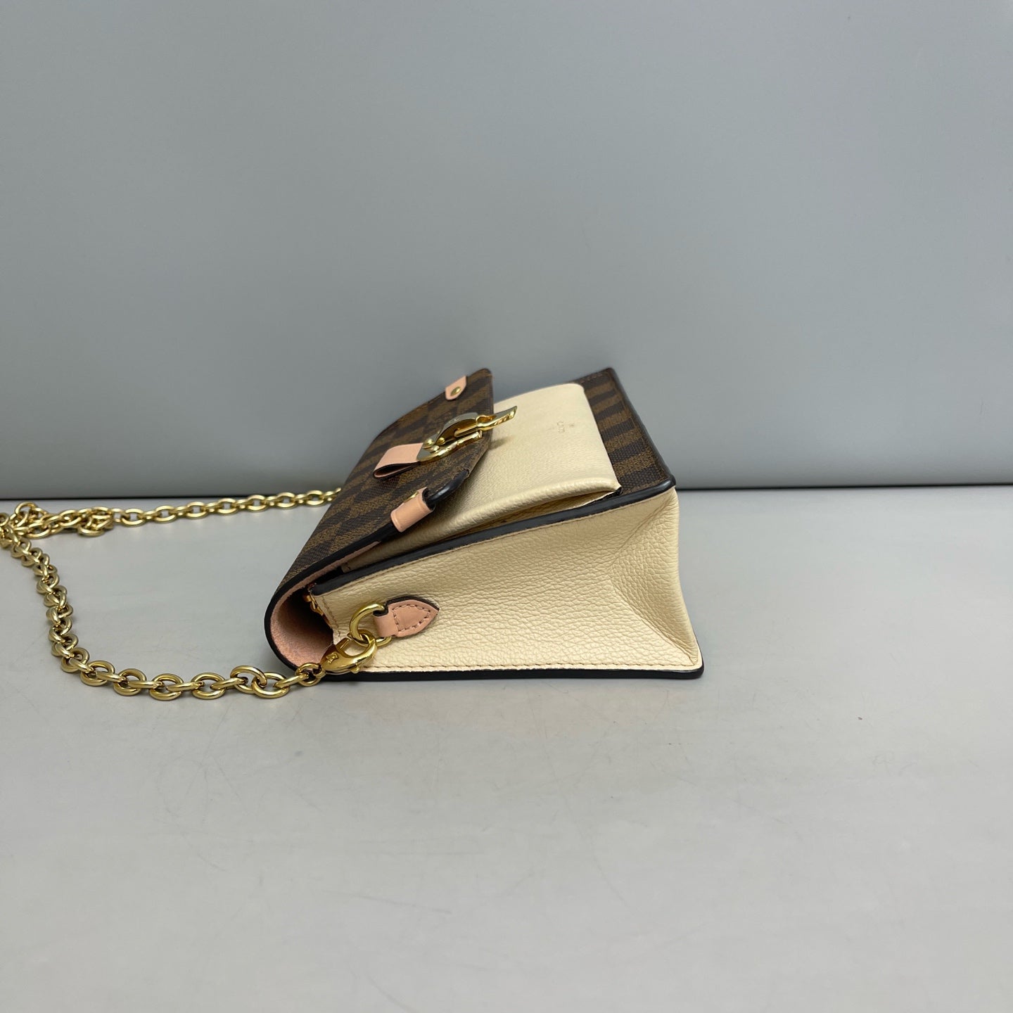 Louis Vuitton - Vavin WOC - Leather - Beige - (mini)