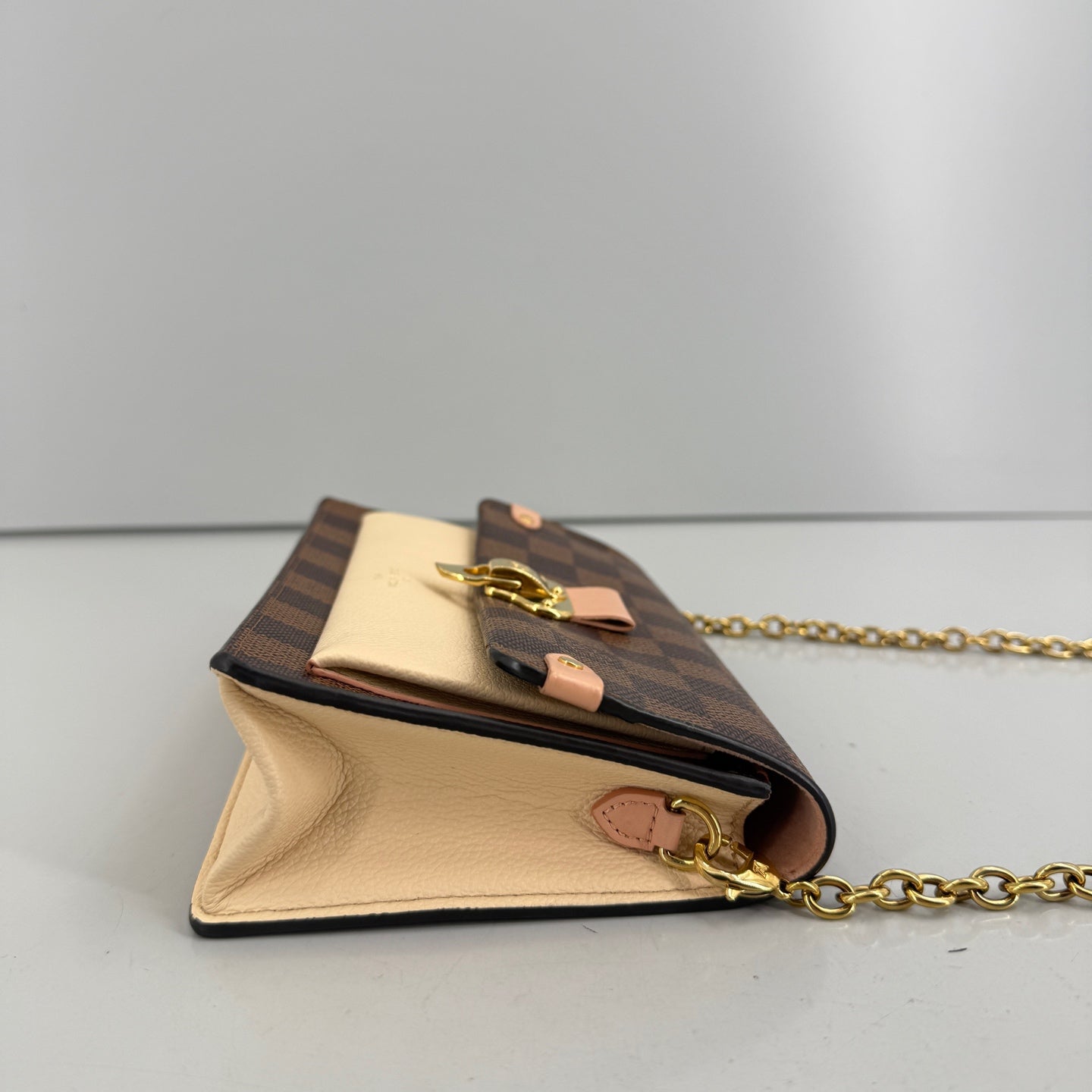 Louis Vuitton - Vavin WOC - Leather - Beige - (mini)