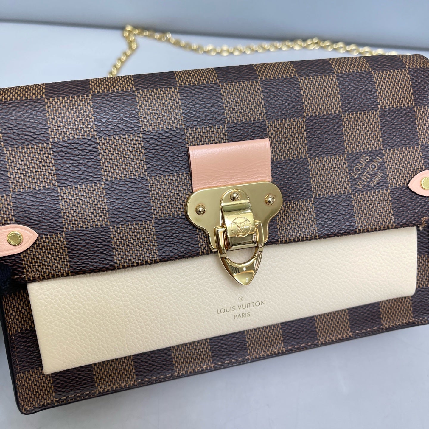 Louis Vuitton - Vavin WOC - Leather - Beige - (mini)