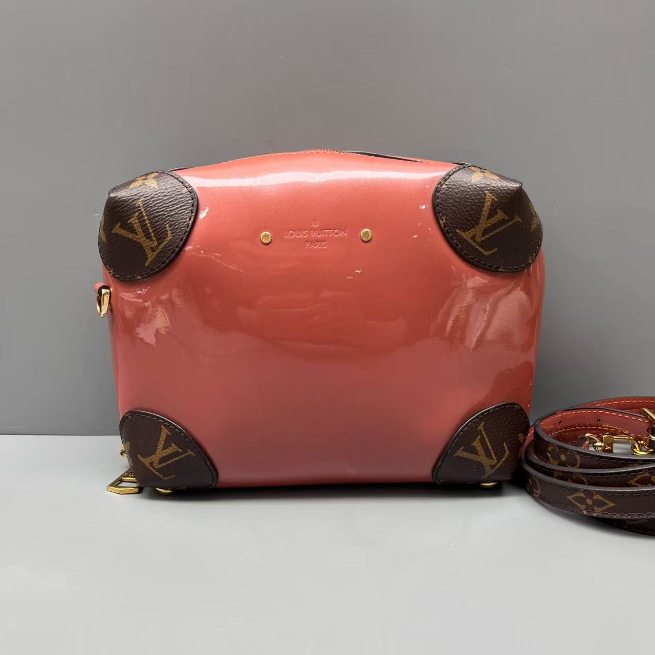 Louis Vuitton - Venice Soft Box Bag - Patent leather and Monogram coated canvas - Coral Pink with Brown accents - (Mini)