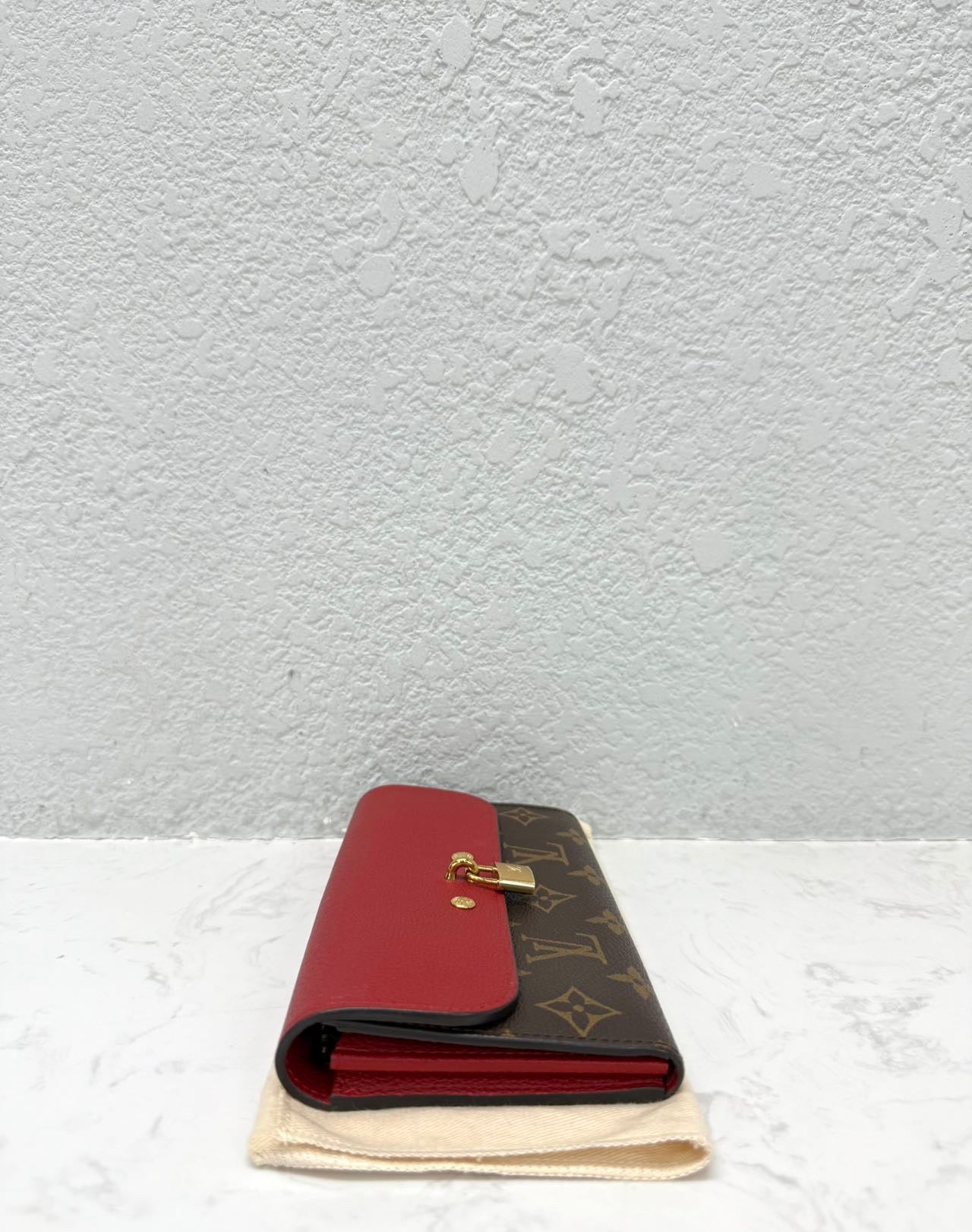 Louis Vuitton - Venus - Monogram canvas and grained leather - Red and Brown - (Medium)