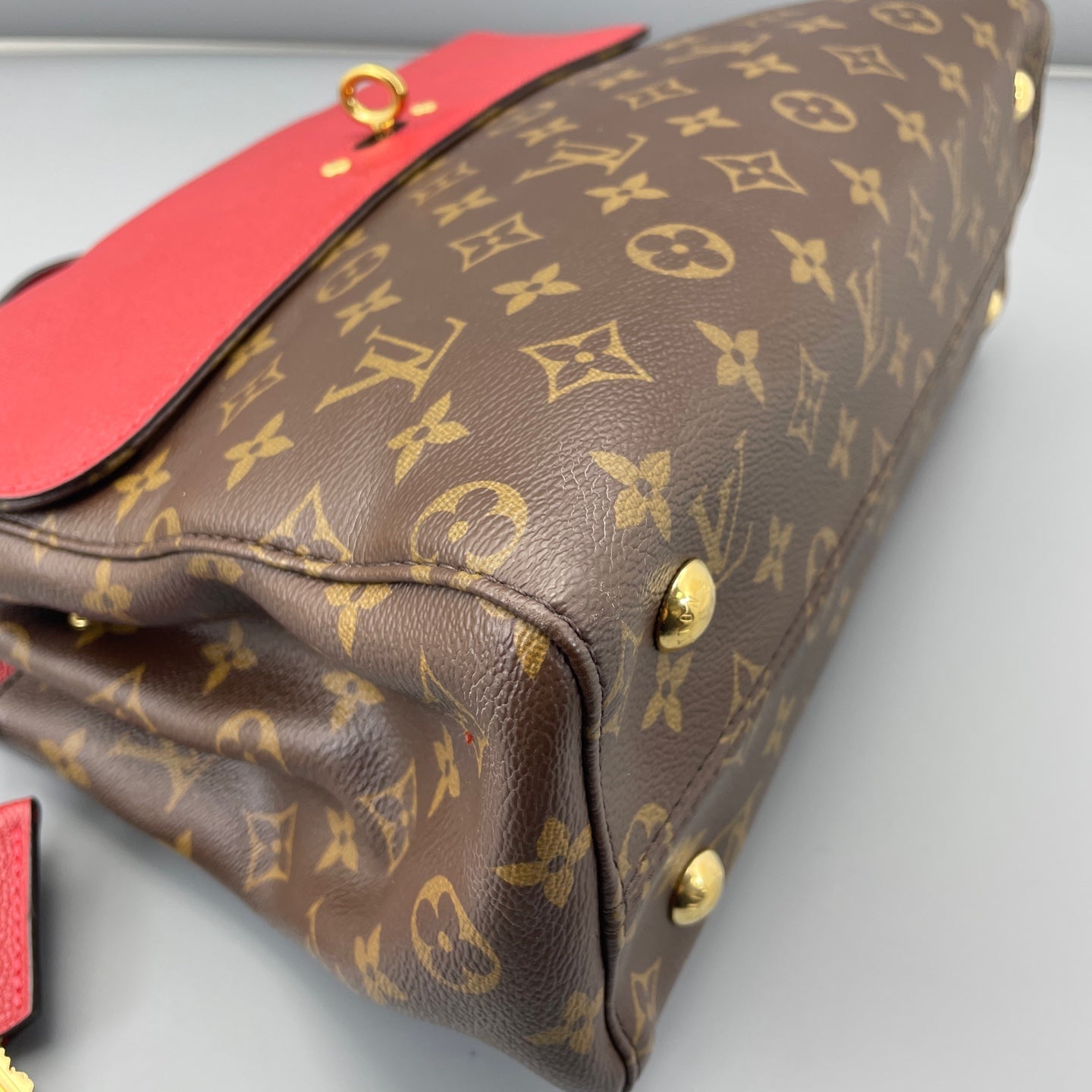 Louis Vuitton - Venus - Monogram coated canvas and grained leather - Multicolour - (medium)