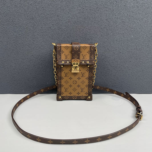 Louis Vuitton - Vertical Trunk Phone Bag - Monogram coated canvas with leather trim - Brown - (mini)