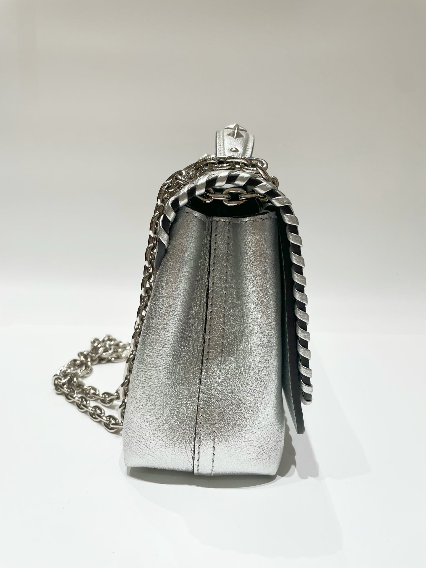 Louis Vuitton - Very Chain - Leather - Silver - (medium)
