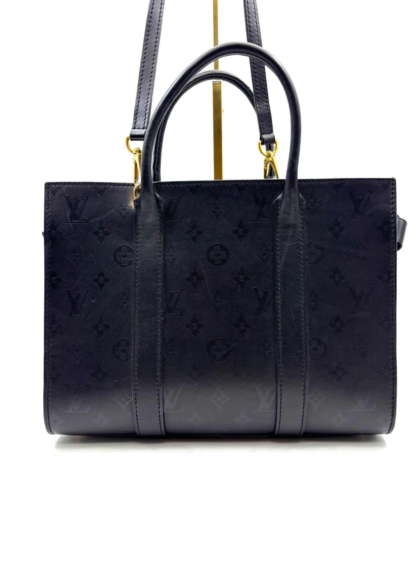 Louis Vuitton - Very Tote - Leather - Black - (medium)
