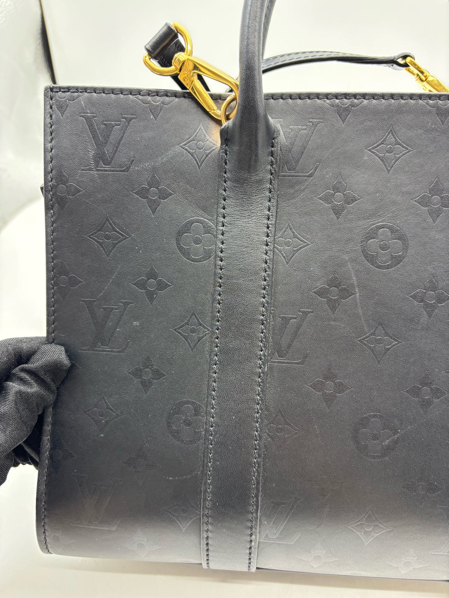 Louis Vuitton - Very Tote - Leather - Black - (medium)